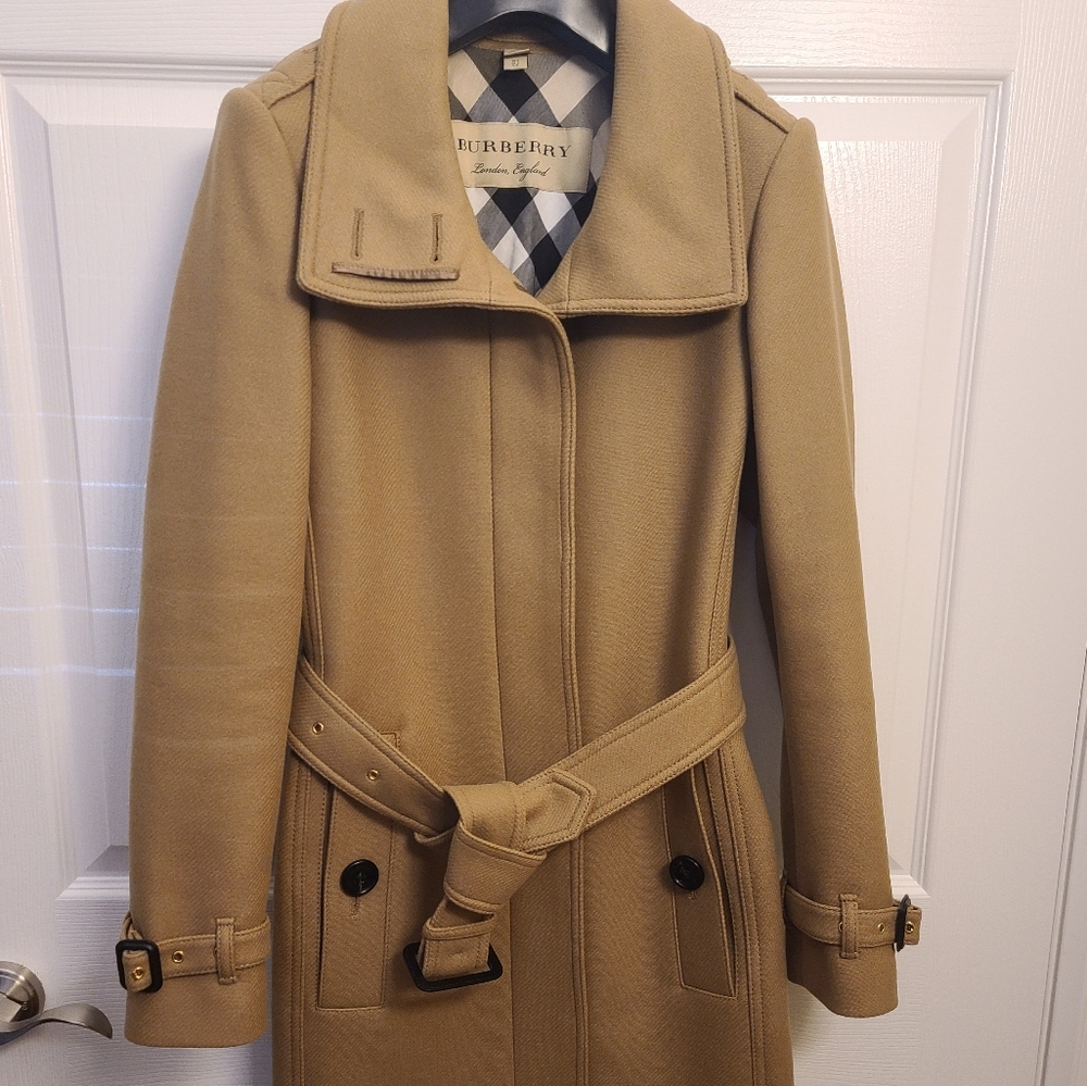 Authentic Burbbery Wool Trench Coat in Camel